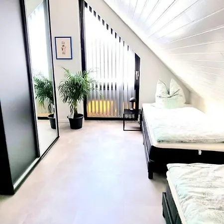 Modernes, Grosses Haus, 6pers, Garten, Parkplatz, Nahe Duesseldorf Ideal Fuer Familien & Gruppen Prázdninový dům Hilden