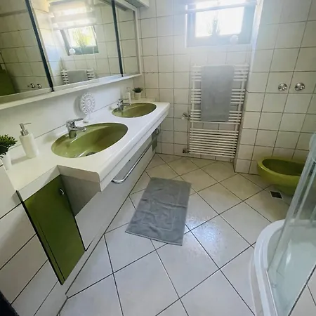 Modernes, Grosses Haus, 6pers, Garten, Parkplatz, Nahe Duesseldorf Ideal Fuer Familien & Gruppen 度假居 *
