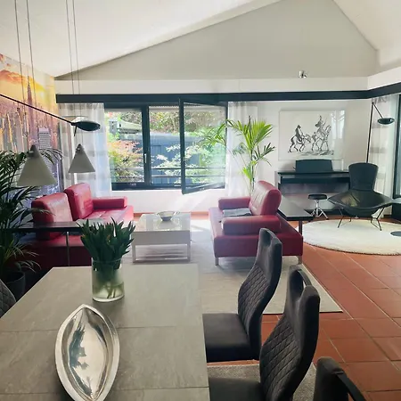 別荘 Modernes, Grosses Haus, 6pers, Garten, Parkplatz, Nahe Duesseldorf Ideal Fuer Familien & Gruppen *