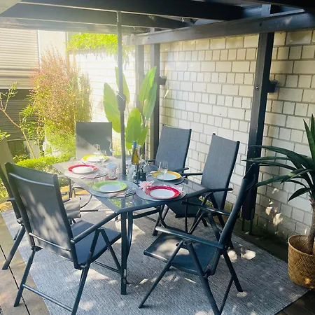 Modernes, Grosses Haus, 6pers, Garten, Parkplatz, Nahe Duesseldorf Ideal Fuer Familien & Gruppen Casa vacanze *